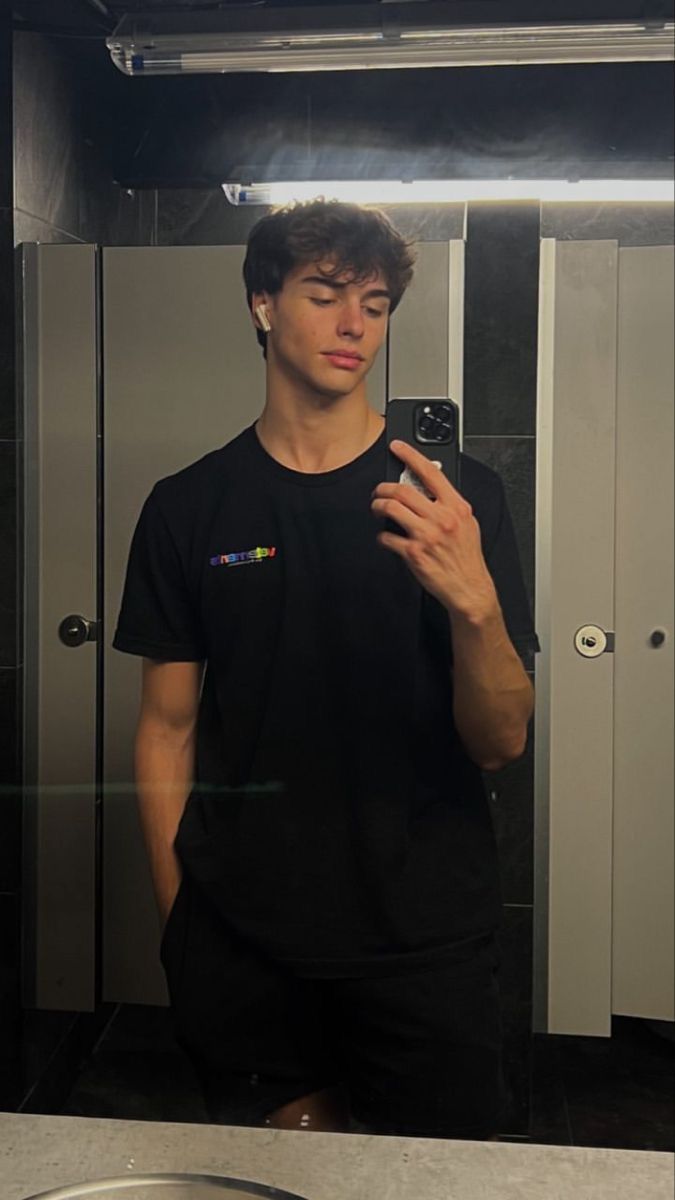Андрей
