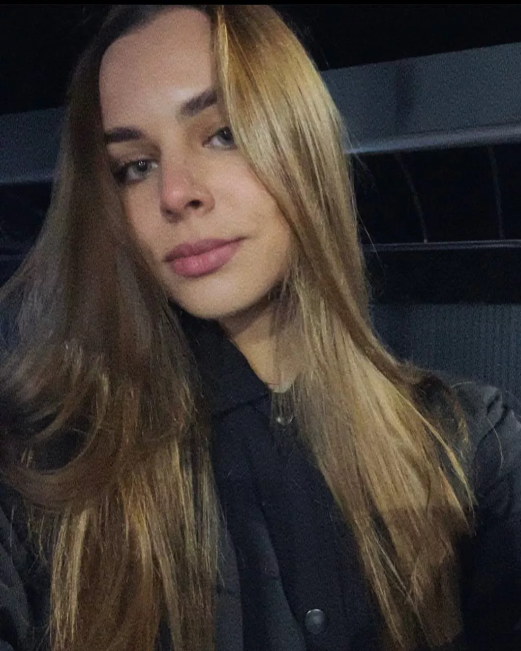 Оля